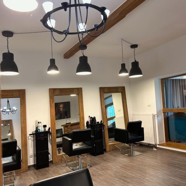 82B0A428-CA1C-483B-AE13-9F449C1C5EB8