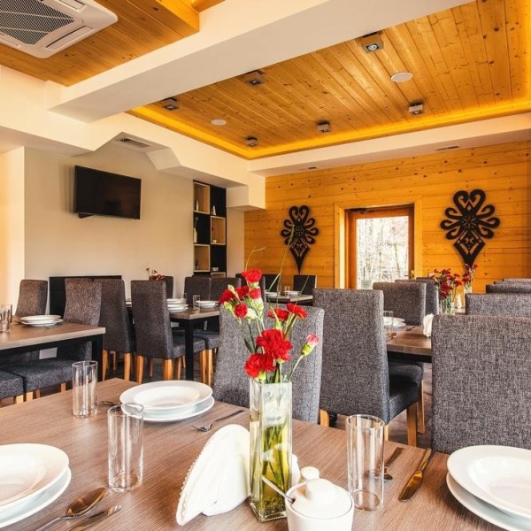szara-gora-restauracja02